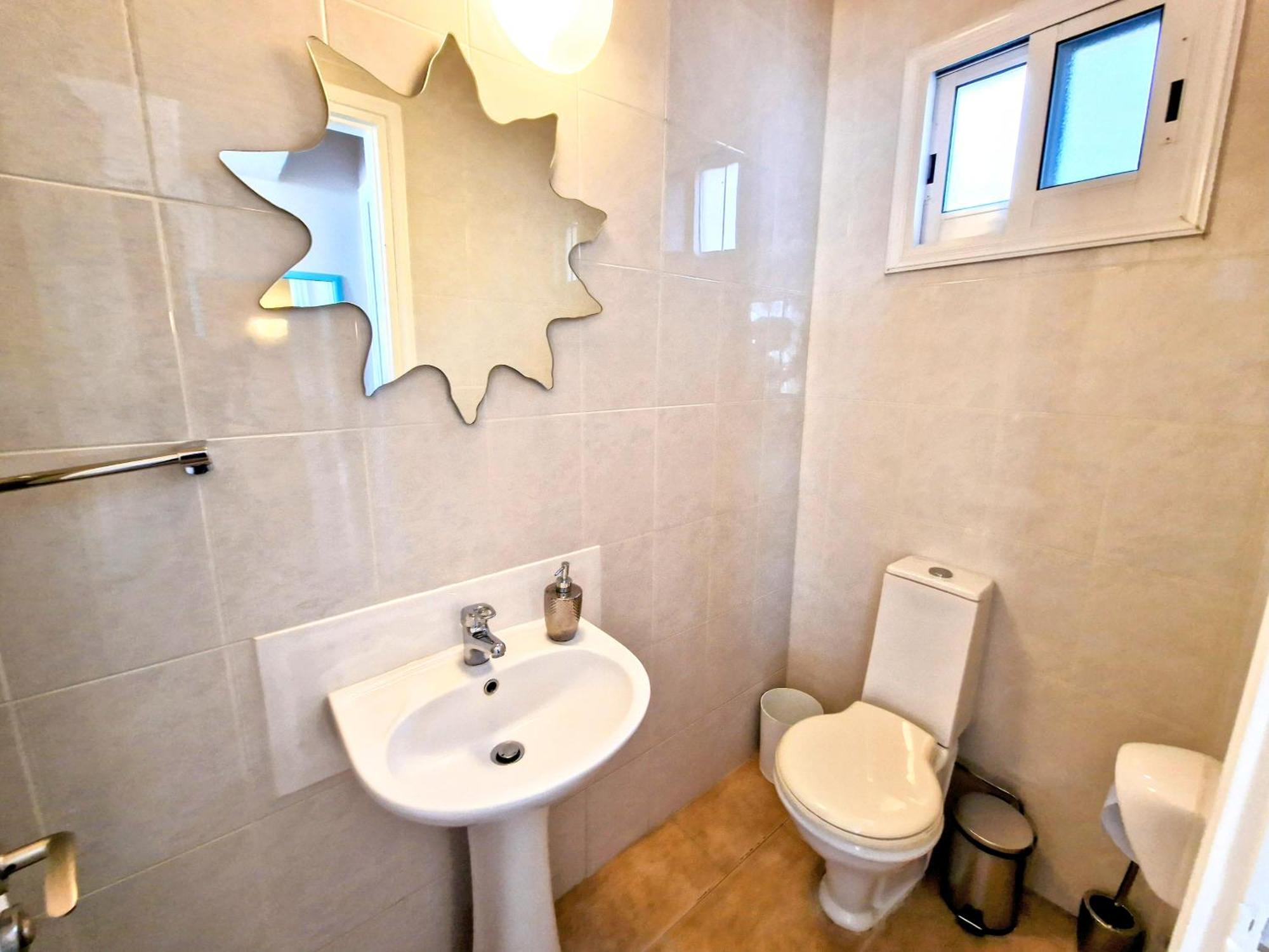 Paphos Central Penthouse ภายนอก รูปภาพ